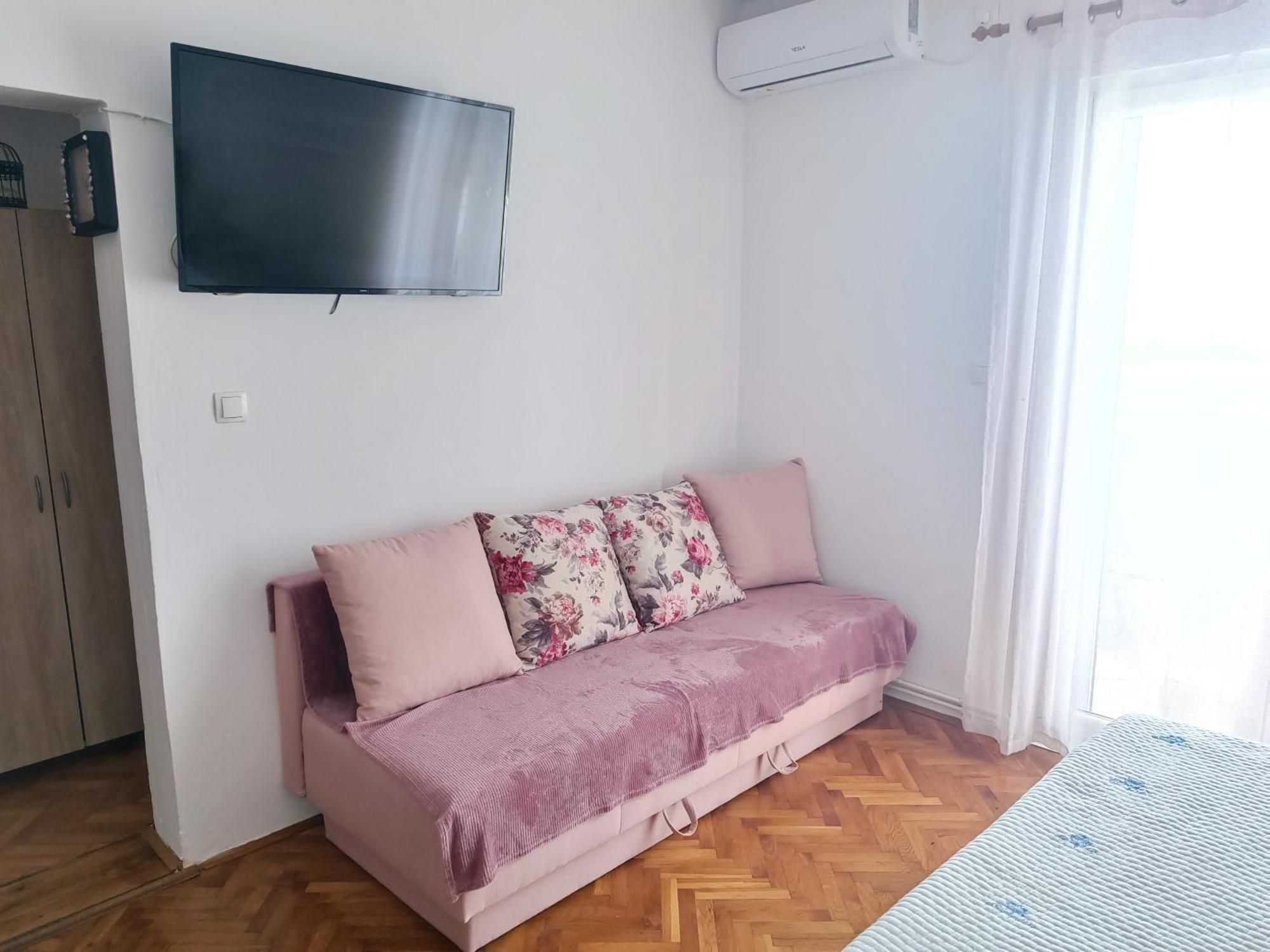 Studio Apartman Antonia Ртина Экстерьер фото