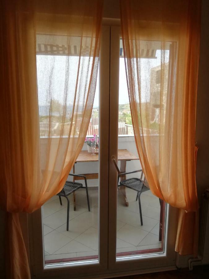 Studio Apartman Antonia Ртина Экстерьер фото
